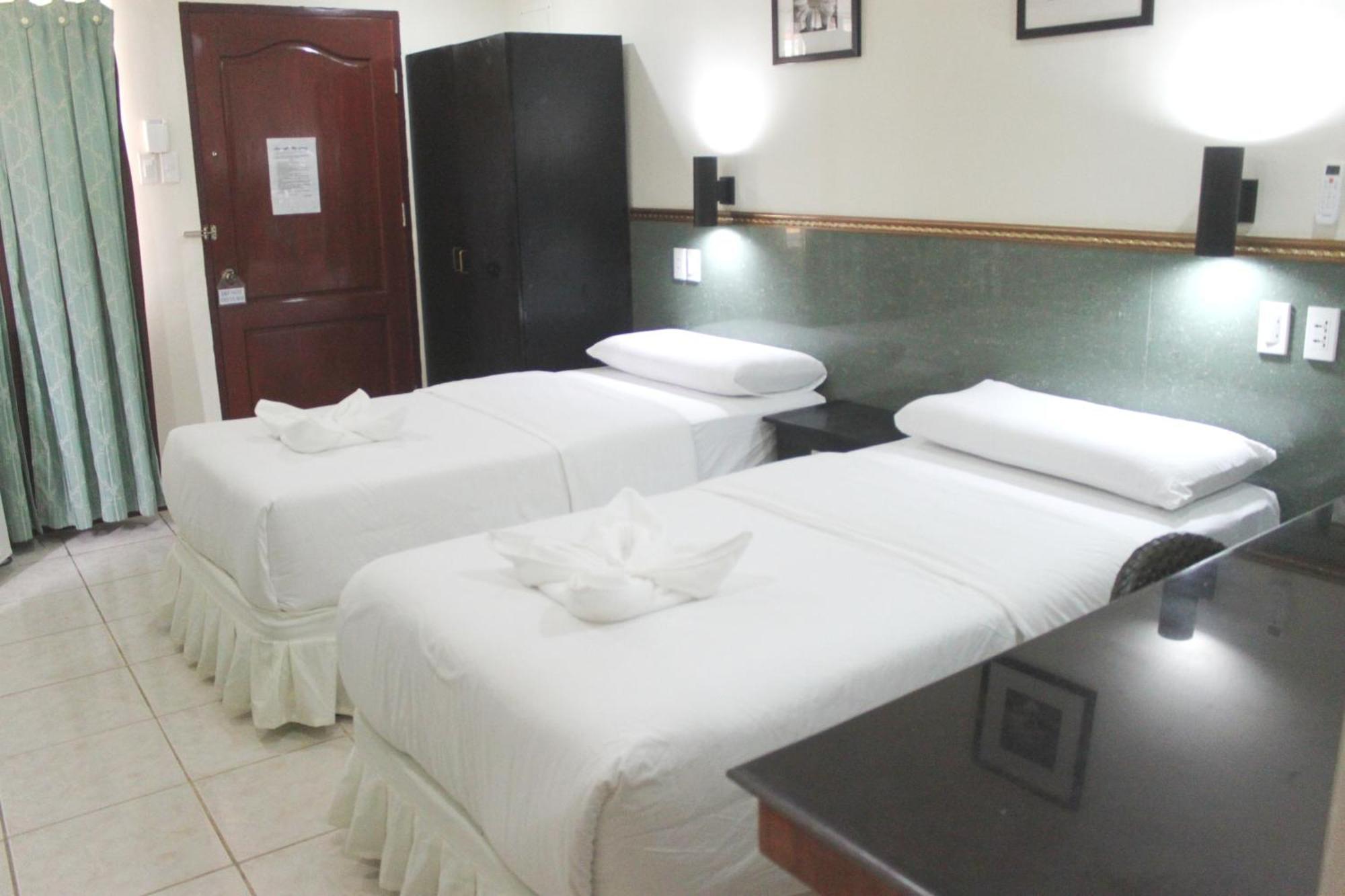 Lost Horizon Beach Dive Resort Bohol Exterior photo